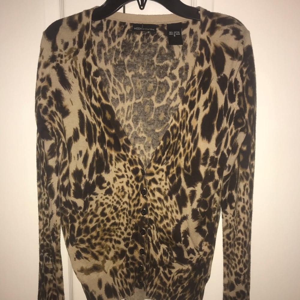 Victoria’s Secret Leopard Print Cardigan Sz Small